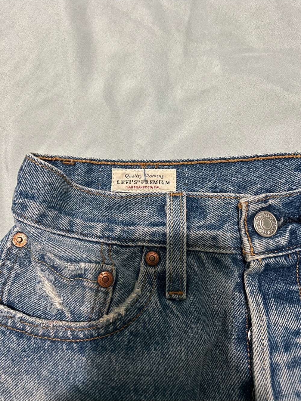 Levi's Distressed Blue Denim Cutoff Shorts size 27 - Picture 4 of 8